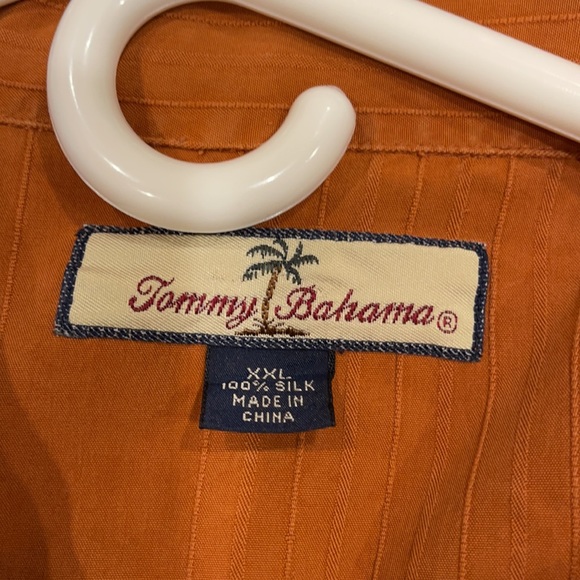 SOLD!!!!!! Lot of 4 Tommy Bahama XXL silk shirts - Picture 5 of 8